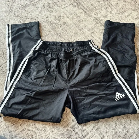 Vintage Y2K Adidas Women's Black Windbreaker Pants - Picture 2 of 3